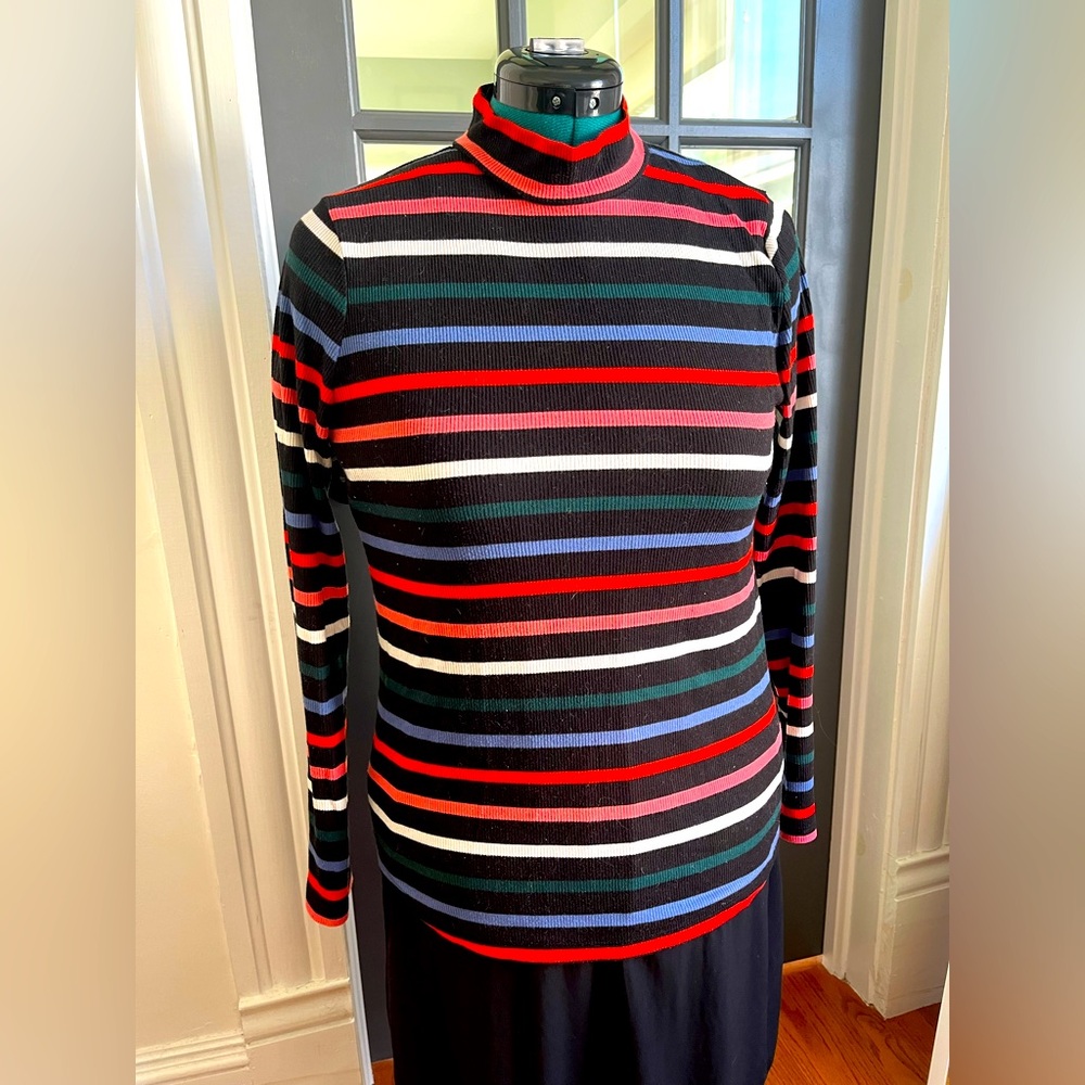Old navy large Striped turtle neck shirt